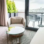 Meg 3* Istanbul