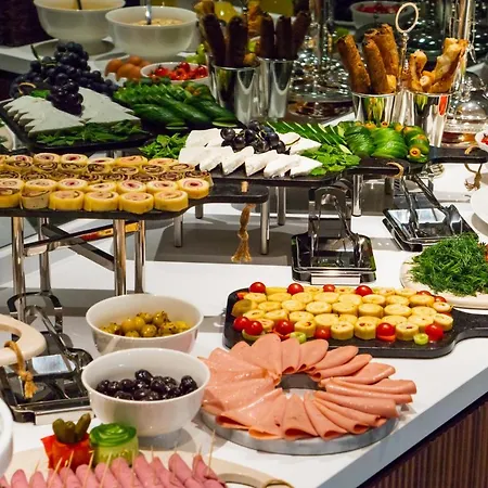 Meg 3* Стамбул