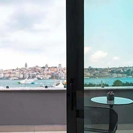 Hotel Meg