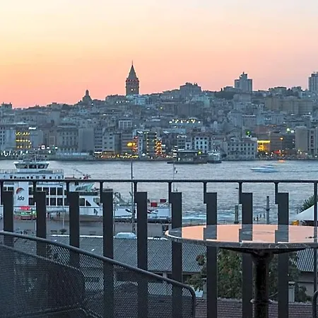 Meg 3* Istanbul