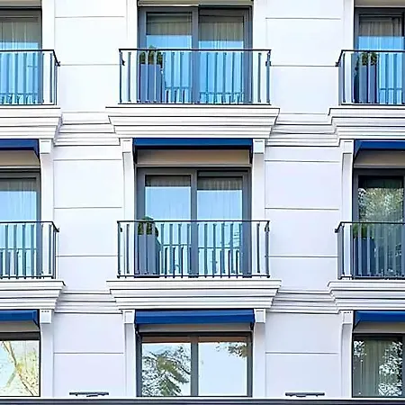 Meg Hotel