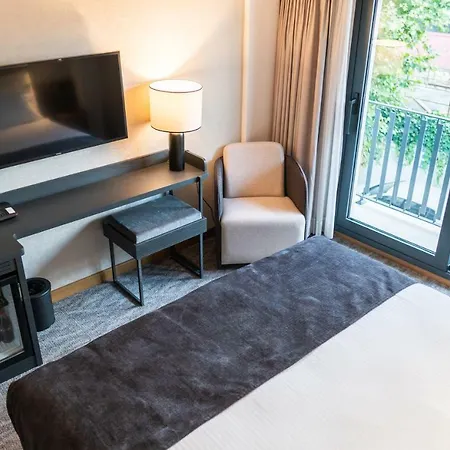 Hotel Meg 3*