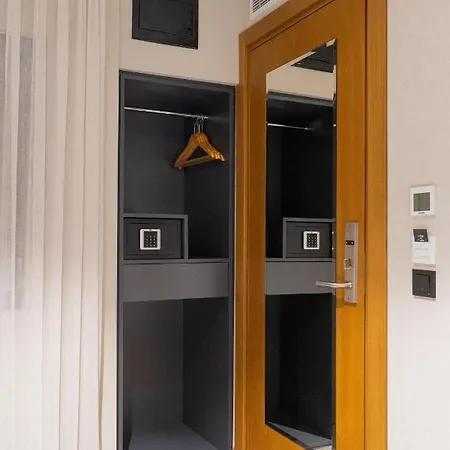 Meg Hotel 3*